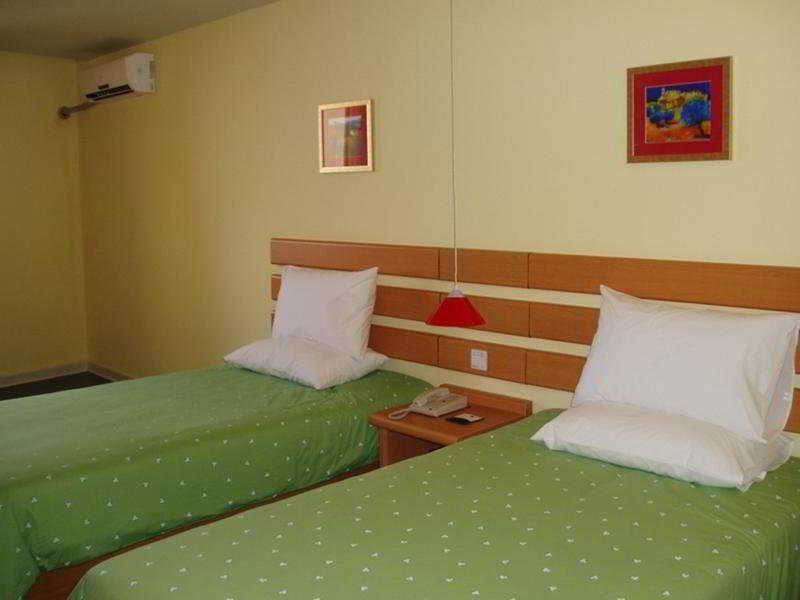 Home Inn Changchun Bagian luar foto